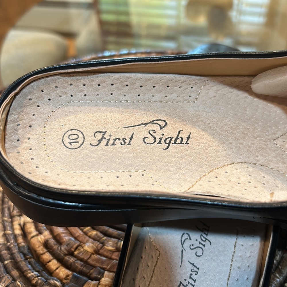 First Sight black slides, size 10. - Picture 8 of 8